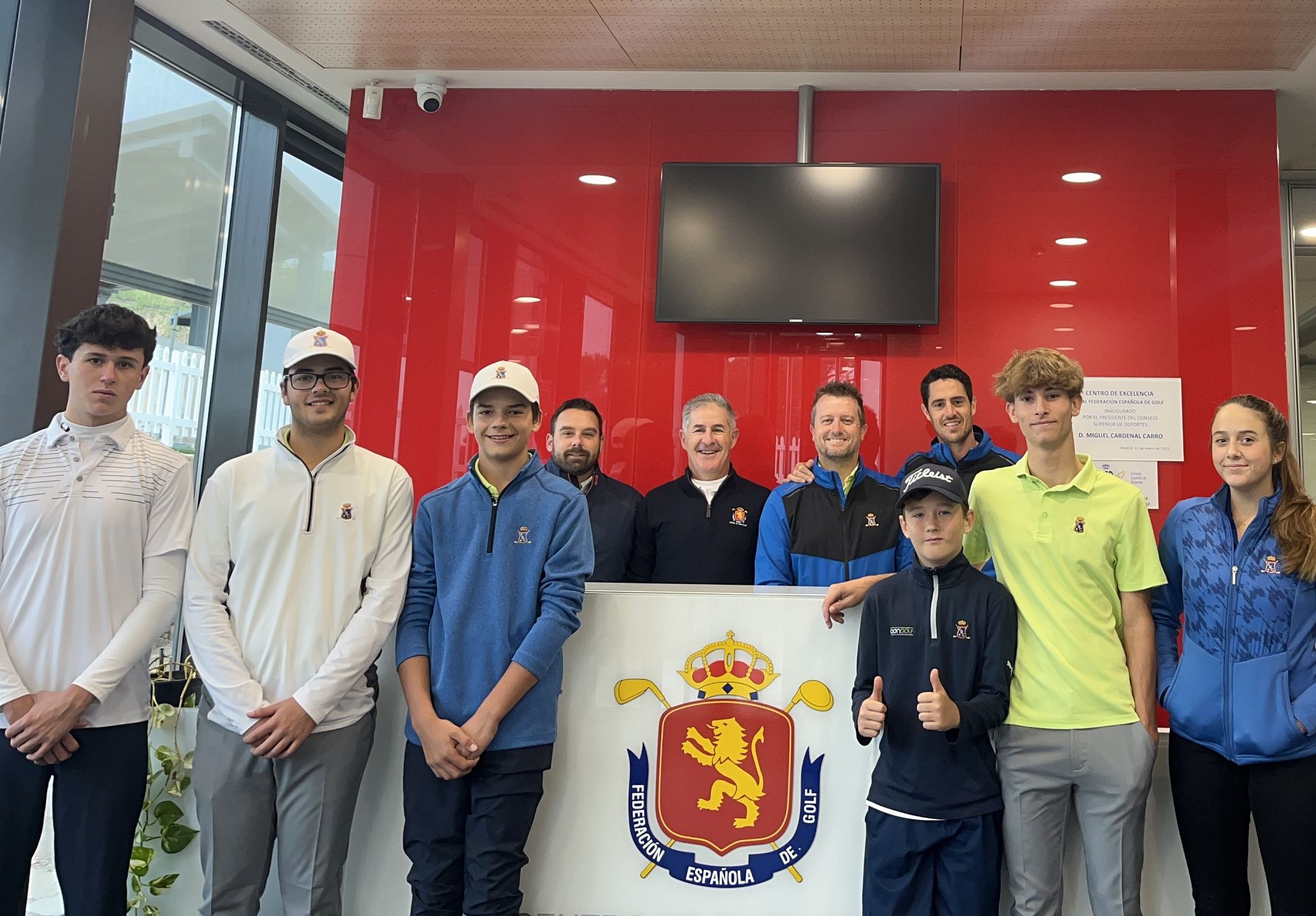 Alumnos del Programa de Seguimiento y Talentos visitan el Centro de Excelencia de la RFEG