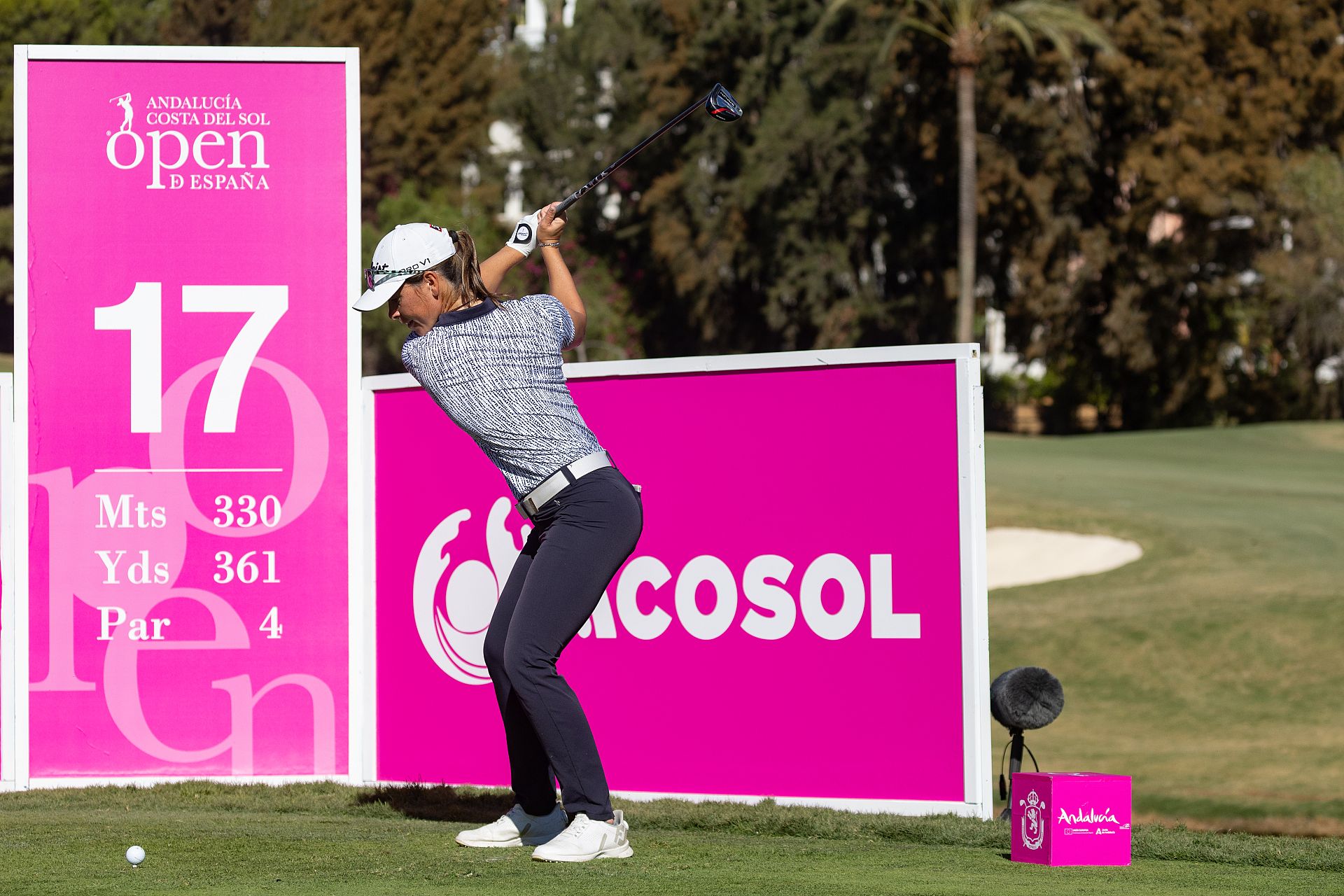 Iturrioz y Sobrón entre la nutrida representación española