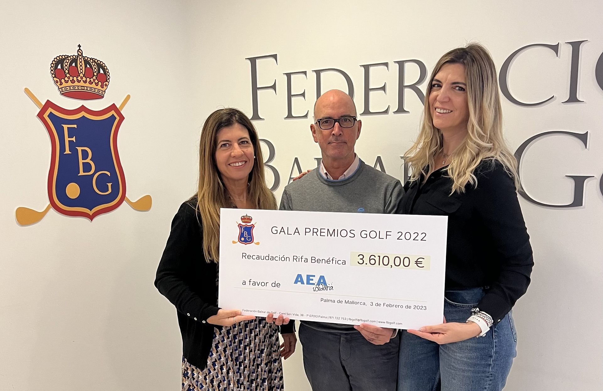El golf balear dona 3.610 € a AEA Solidaria