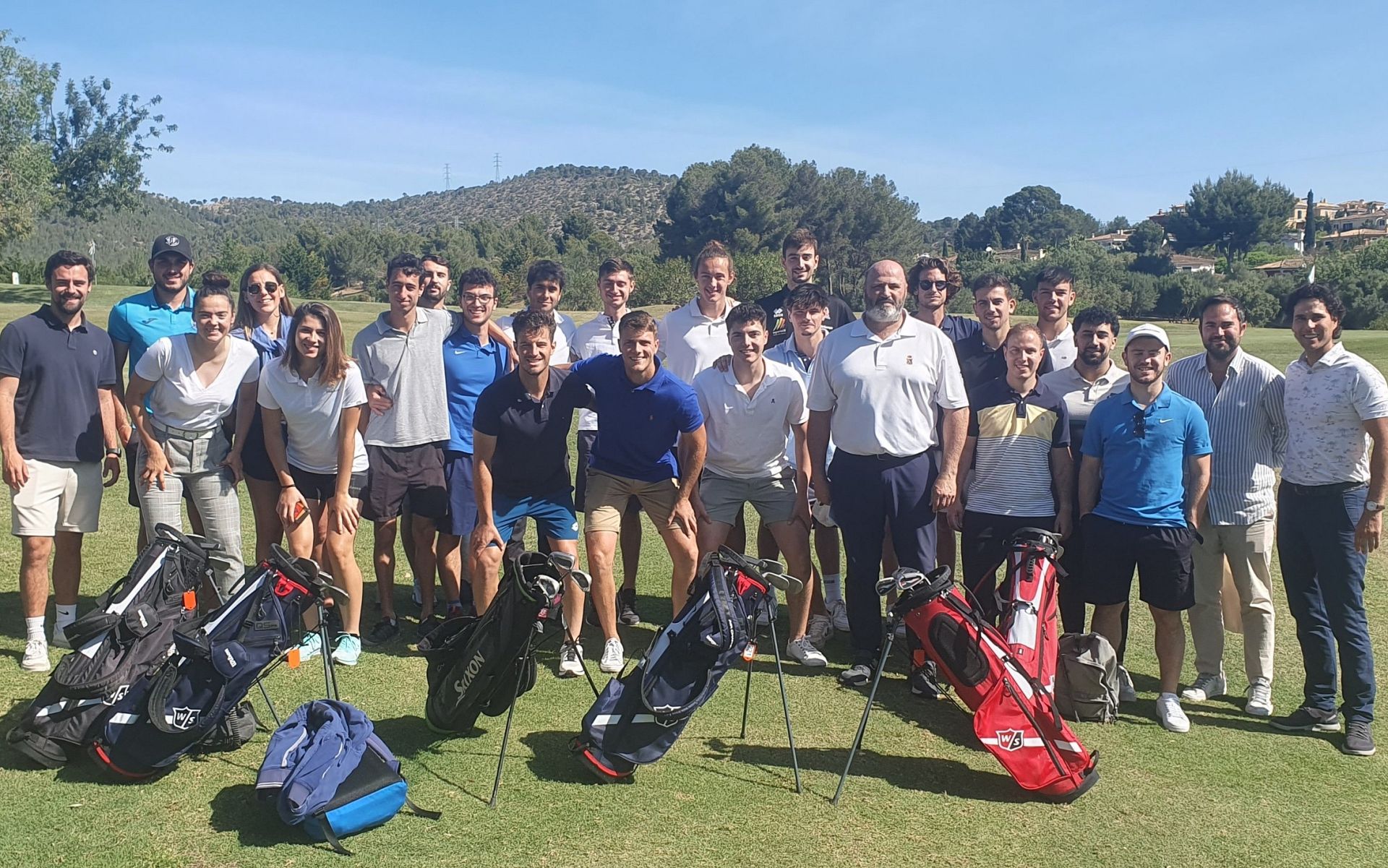 Formación en golf de los futuros profesores de educación física