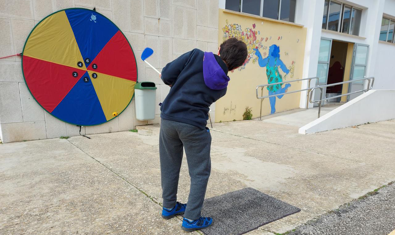 El programa golf en colegios sigue su desarrollo en Menorca
