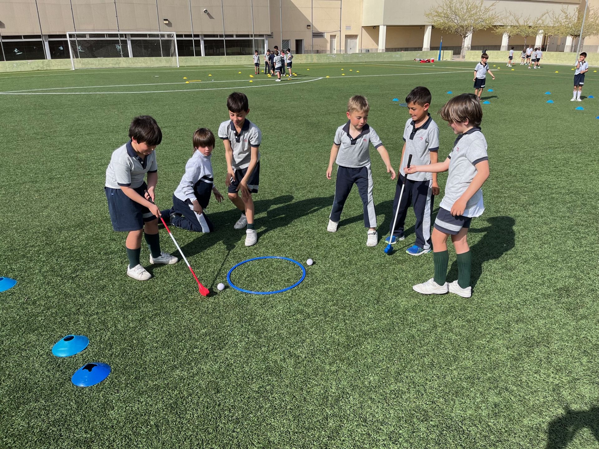 El colegio Aixa – Llaüt ha iniciado la actividad de golf