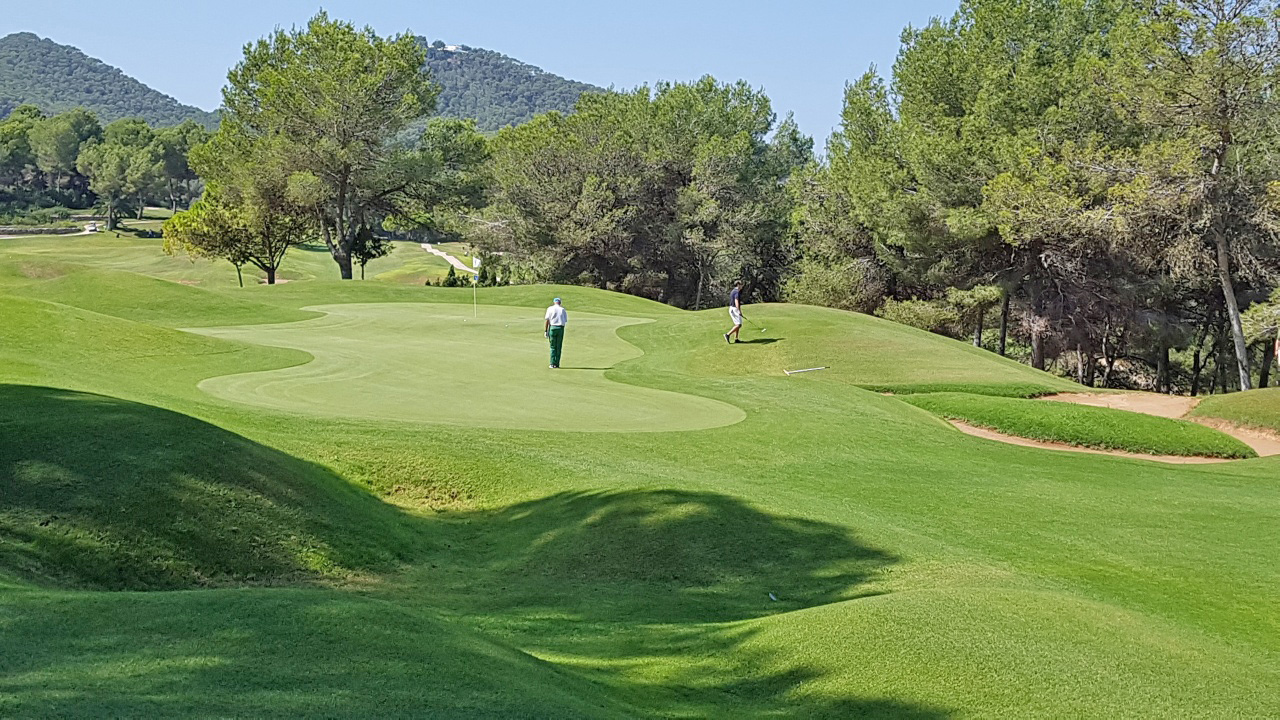 El Circuito Senior FBG – Soft Line visita Ibiza para su segunda prueba