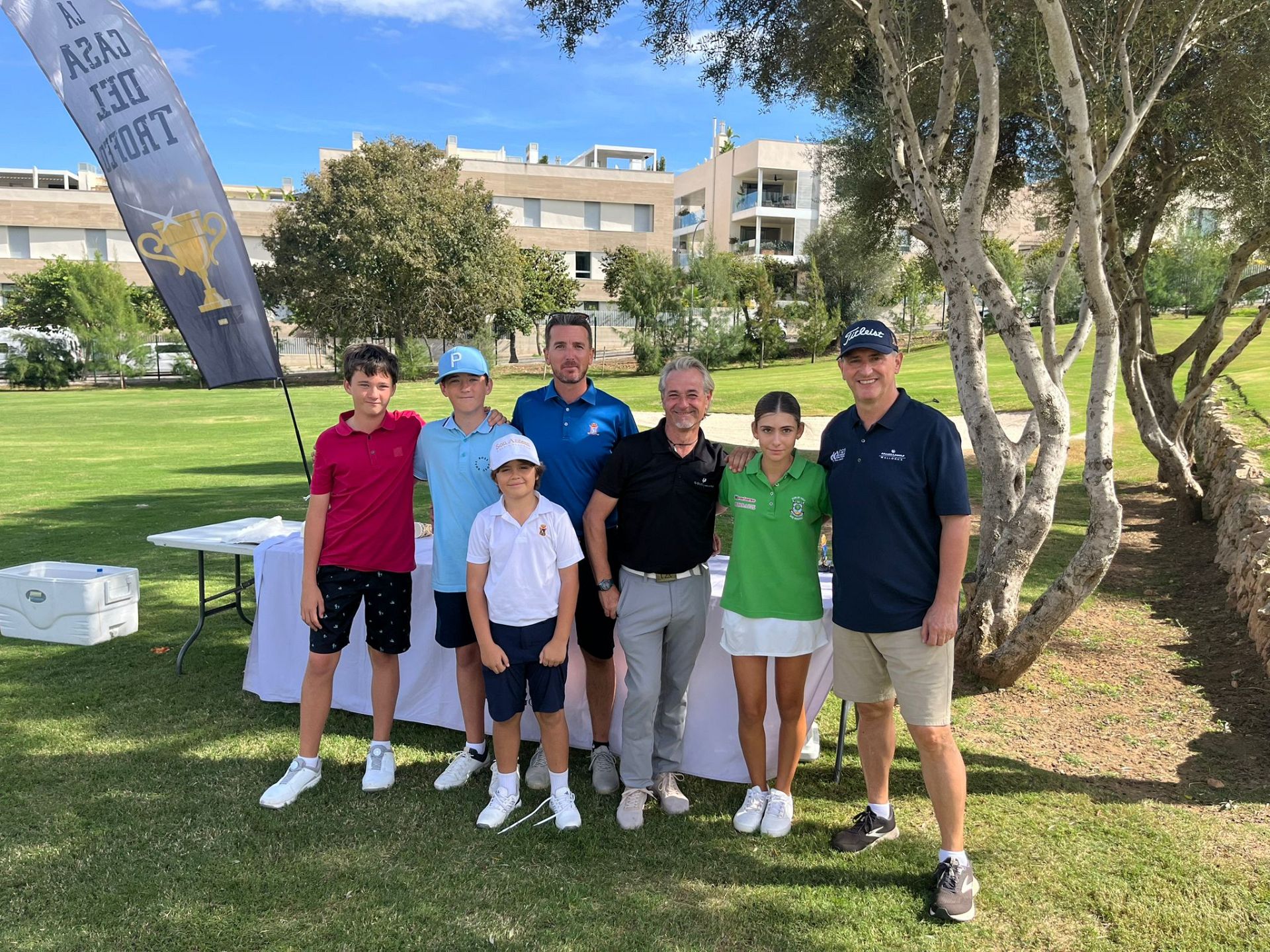 Astin Nustedt y Romina Camarillo Campeones de Pitch & Putt