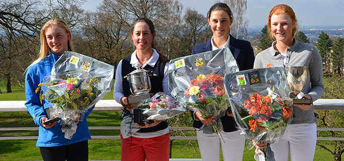 Nuria Iturrios estrena su palmarés internacional con su victoria en el Internacional de Francia