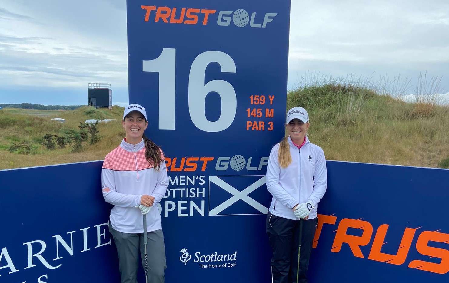 Nuria Iturrioz y Luna Sobrón en el Scottish Open