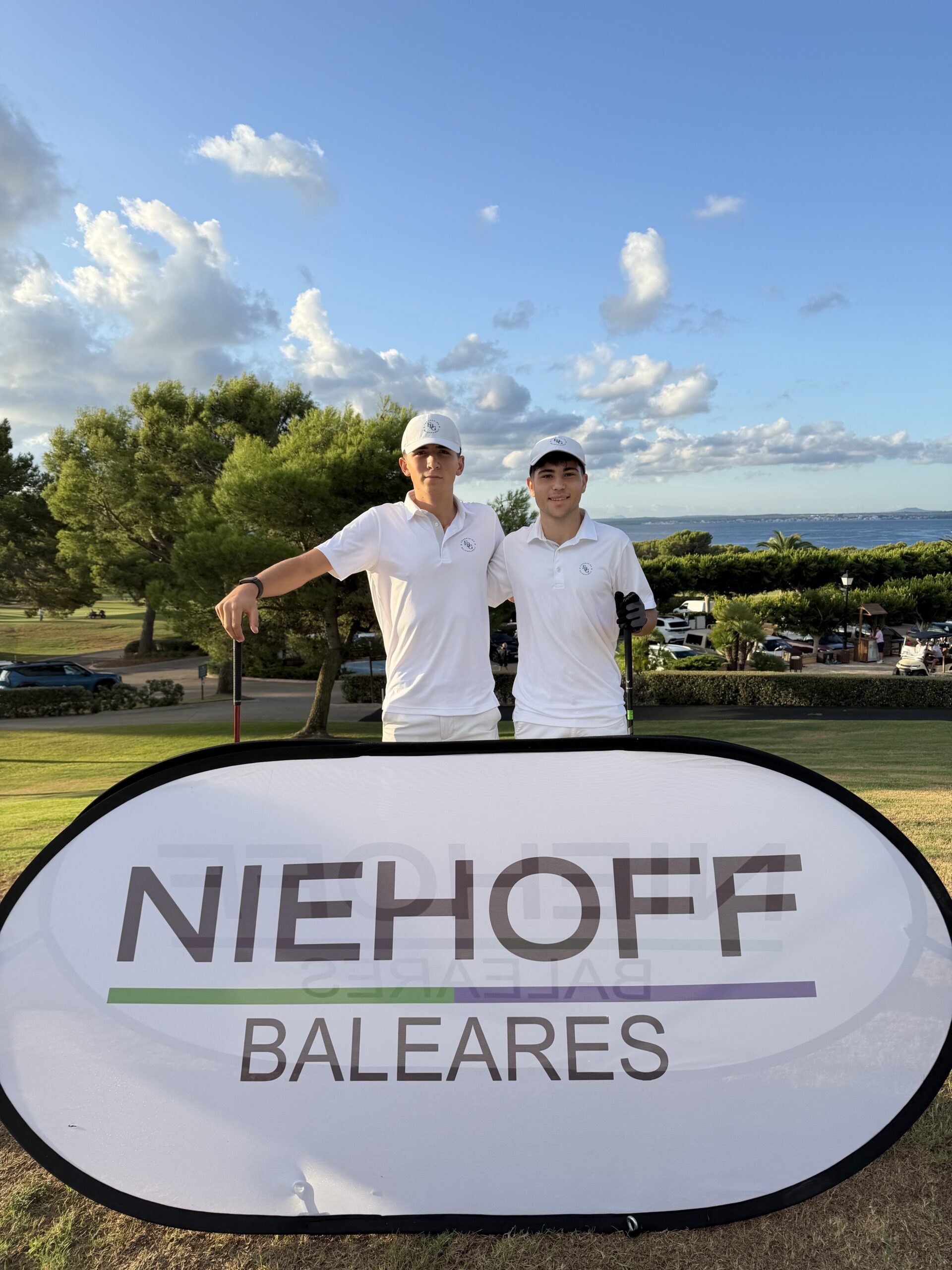 Teo Senoglu y Vicent Pedro, y Teresa Calvar y Romina Camarillo, campeones de Baleares de Dobles Absoluto -Niehoff